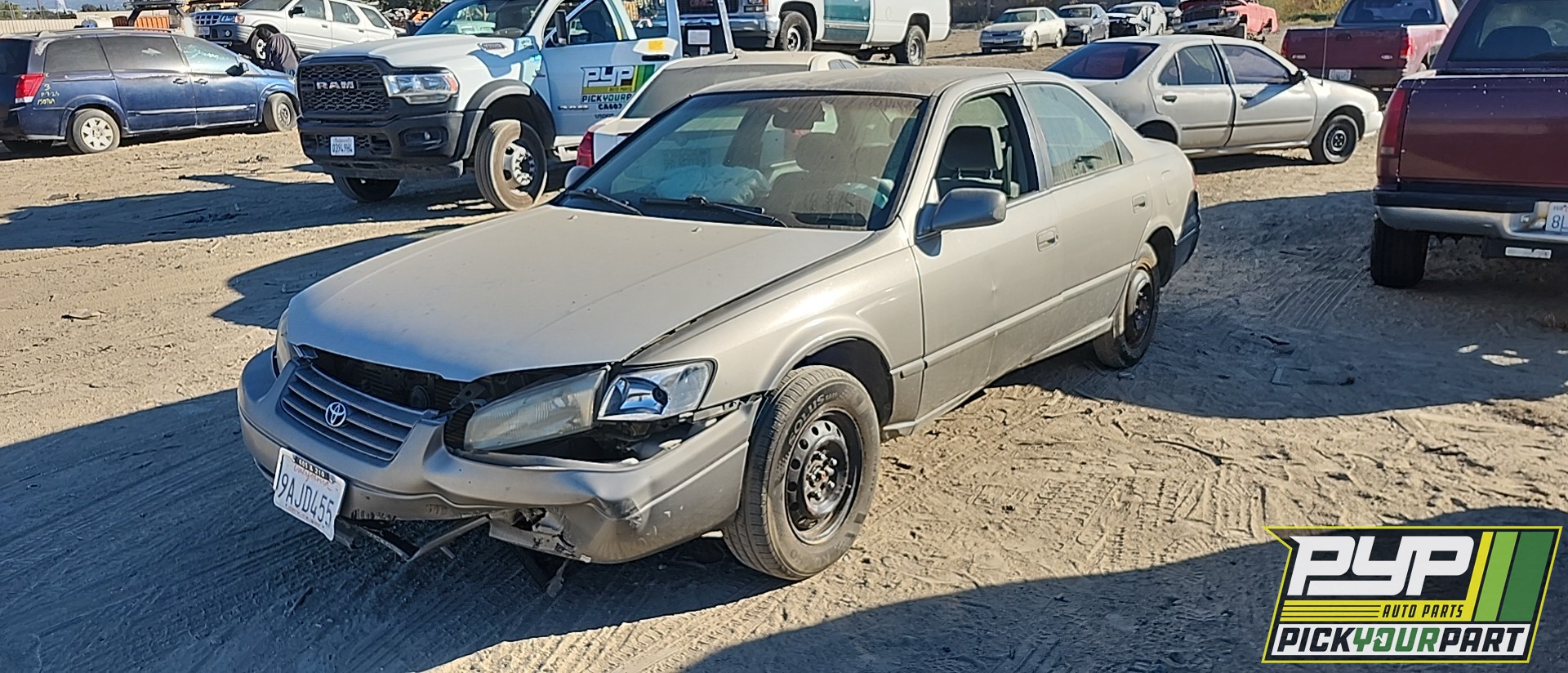 1997 TOYOTA CAMRY available for parts