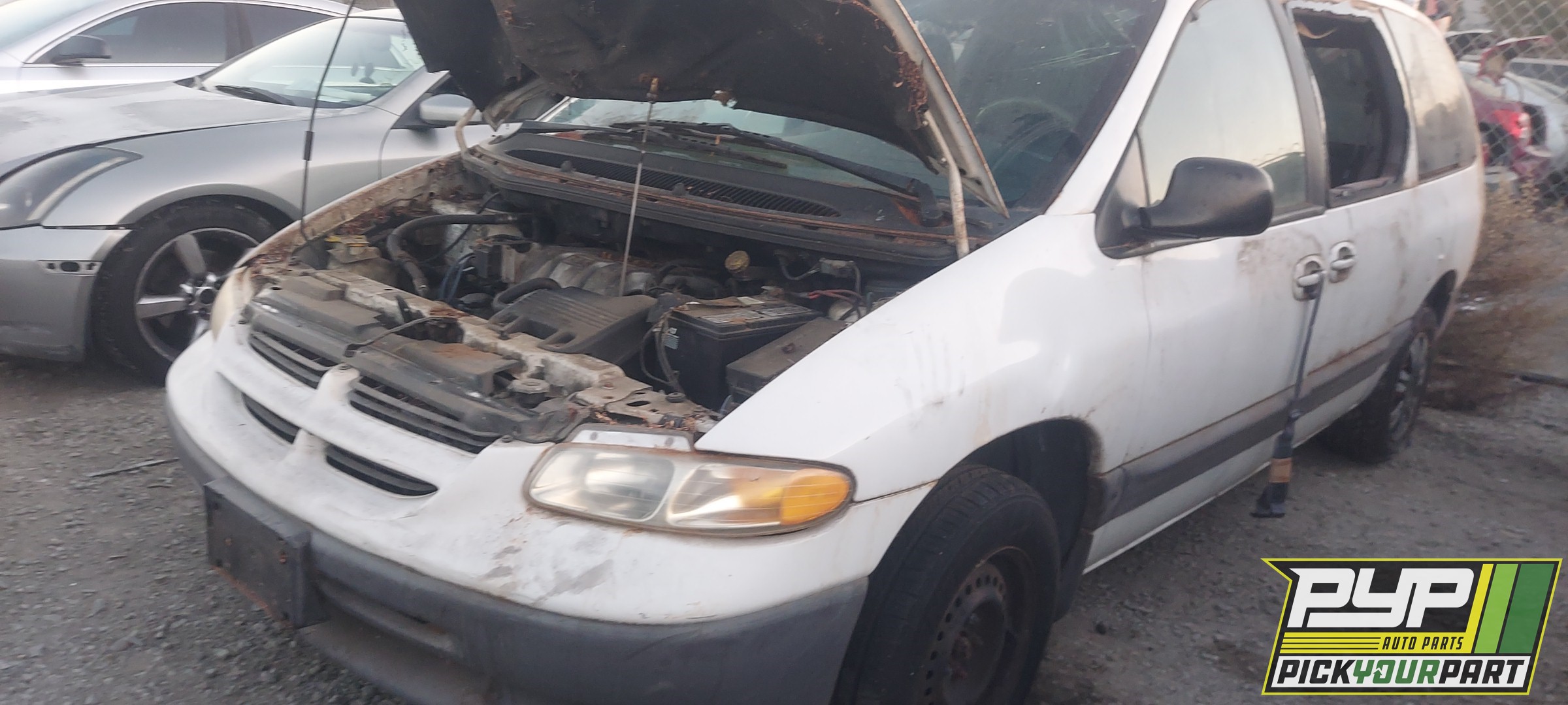 2000 DODGE GRAND CARAVAN available for parts