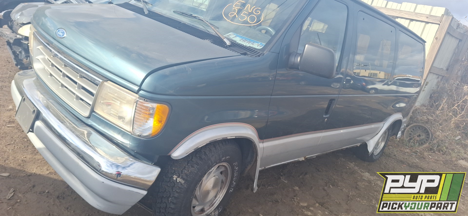 1996 FORD E-150 ECONOLINE CLUB WAGON available for parts