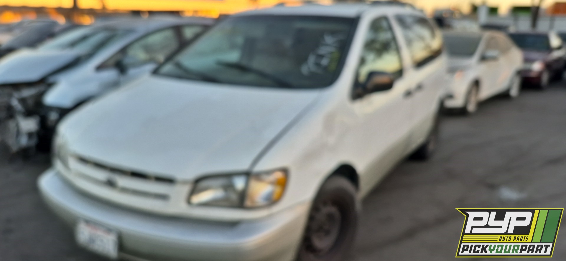 1999 TOYOTA SIENNA partes disponibles