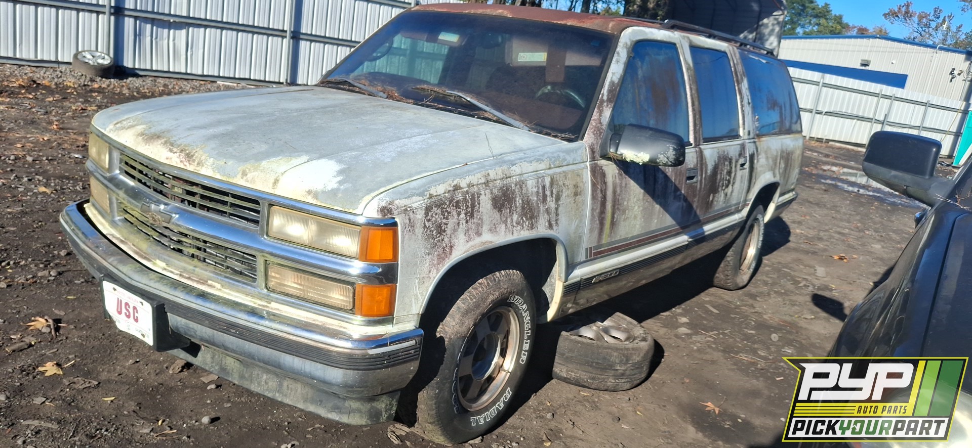 1998 CHEVROLET C1500 SUBURBAN partes disponibles