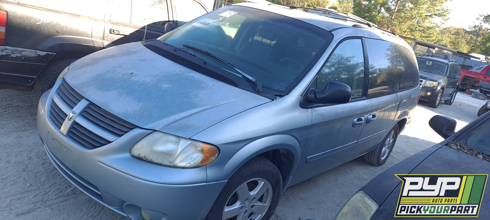 2006 DODGE GRAND CARAVAN available for parts