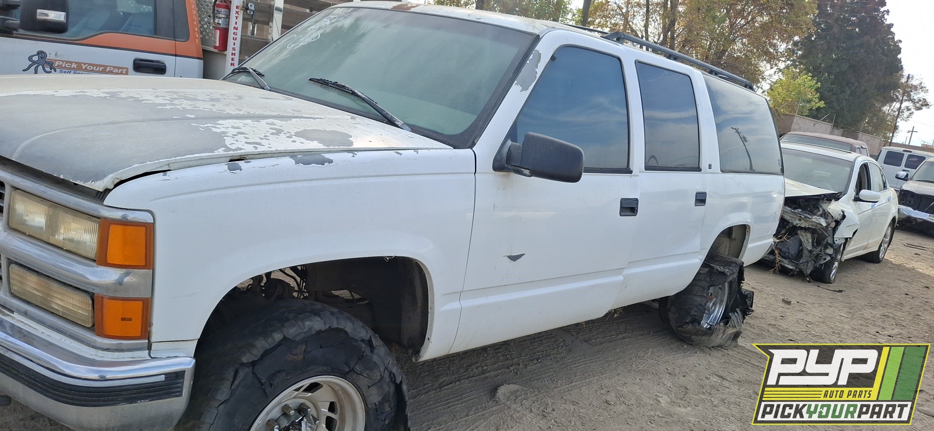 1996 CHEVROLET C2500 SUBURBAN partes disponibles