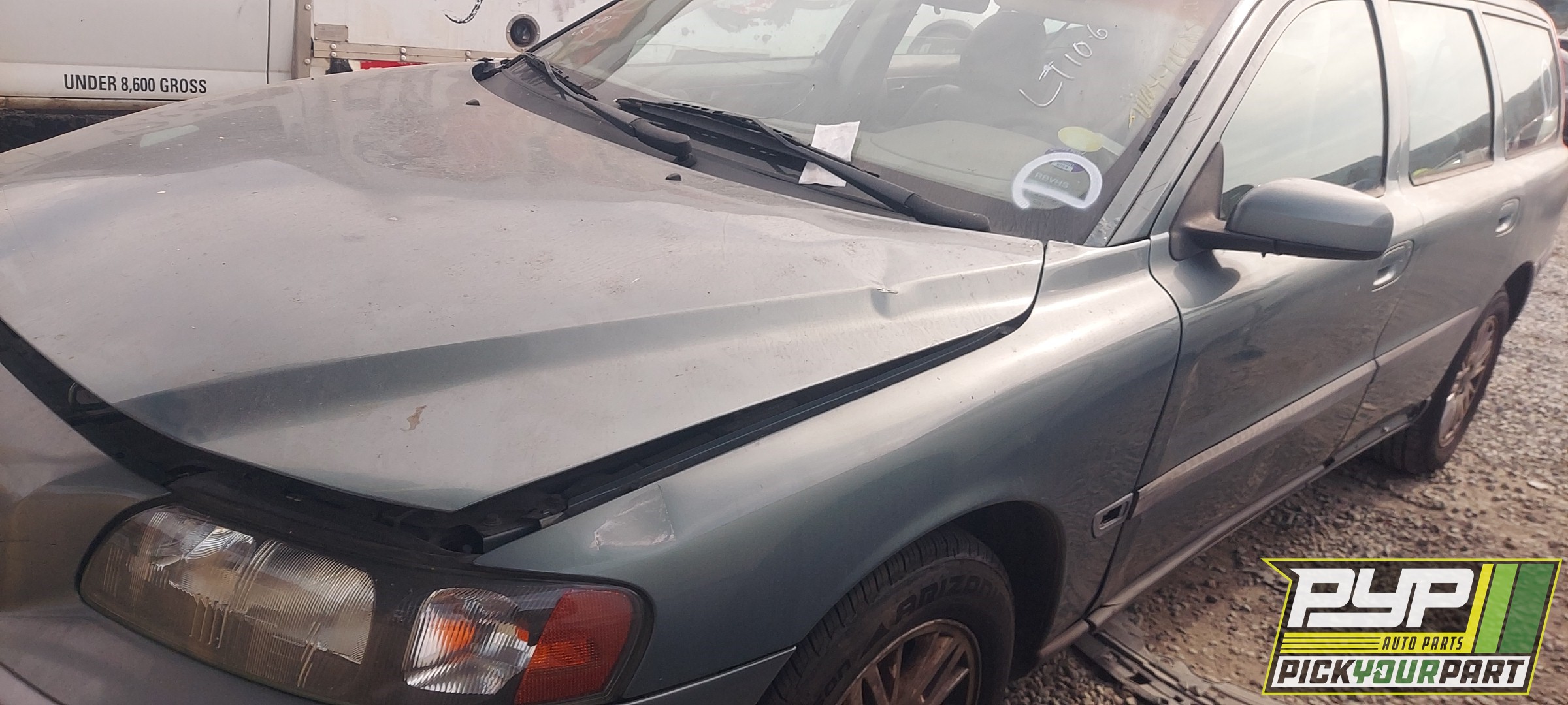 2004 VOLVO V70 available for parts
