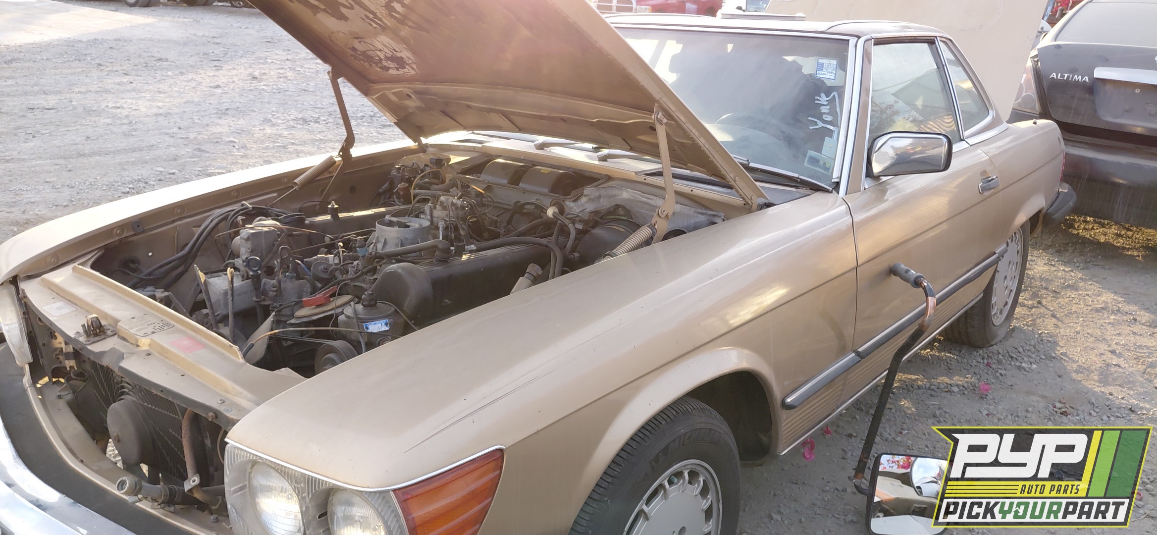 1986 MERCEDES-BENZ 560-CLASS available for parts