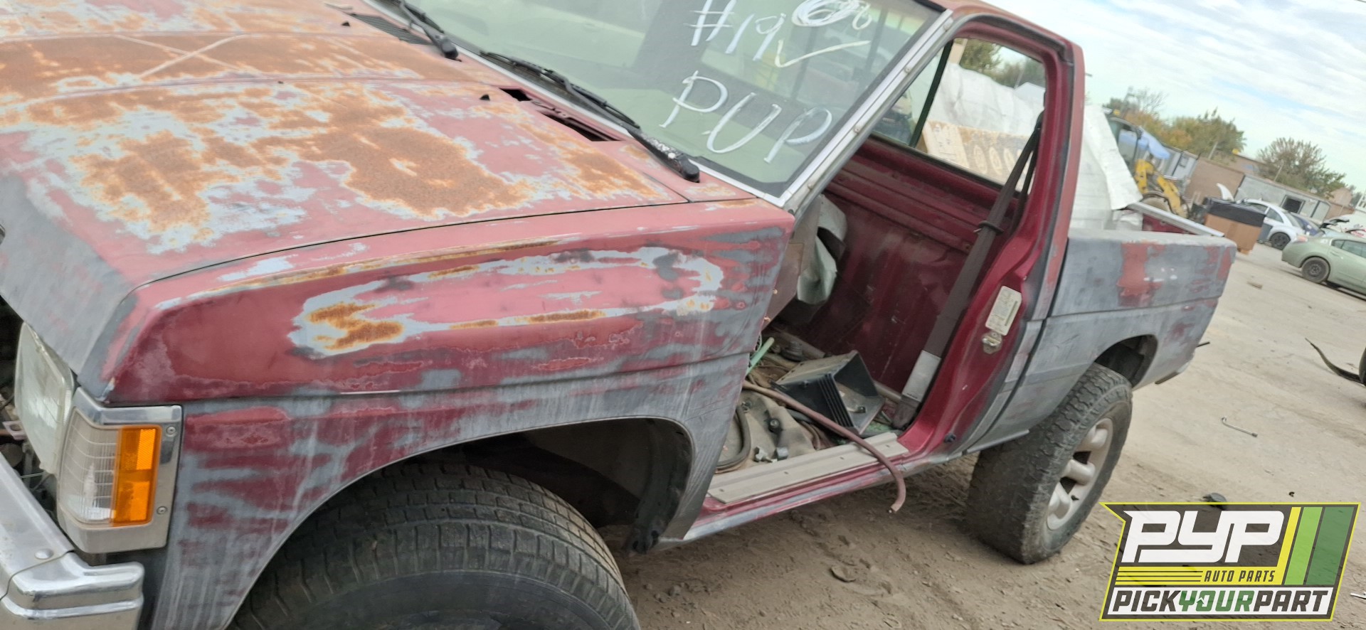 1990 NISSAN D21 available for parts