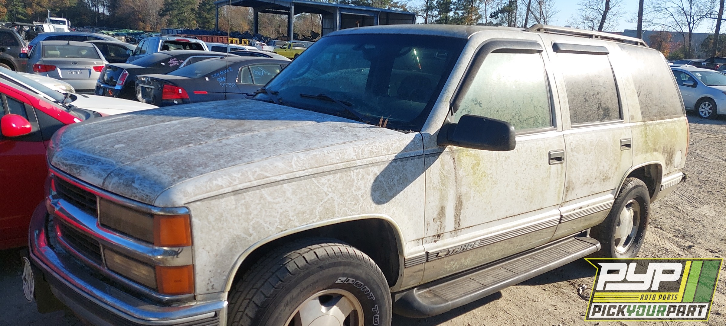1999 CHEVROLET TAHOE available for parts