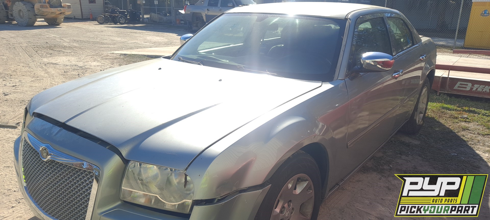 2005 CHRYSLER 300 available for parts