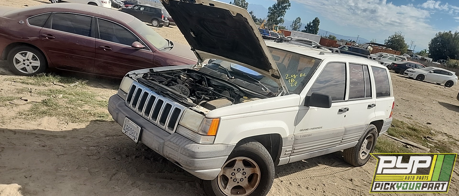 1998 JEEP GRAND CHEROKEE available for parts