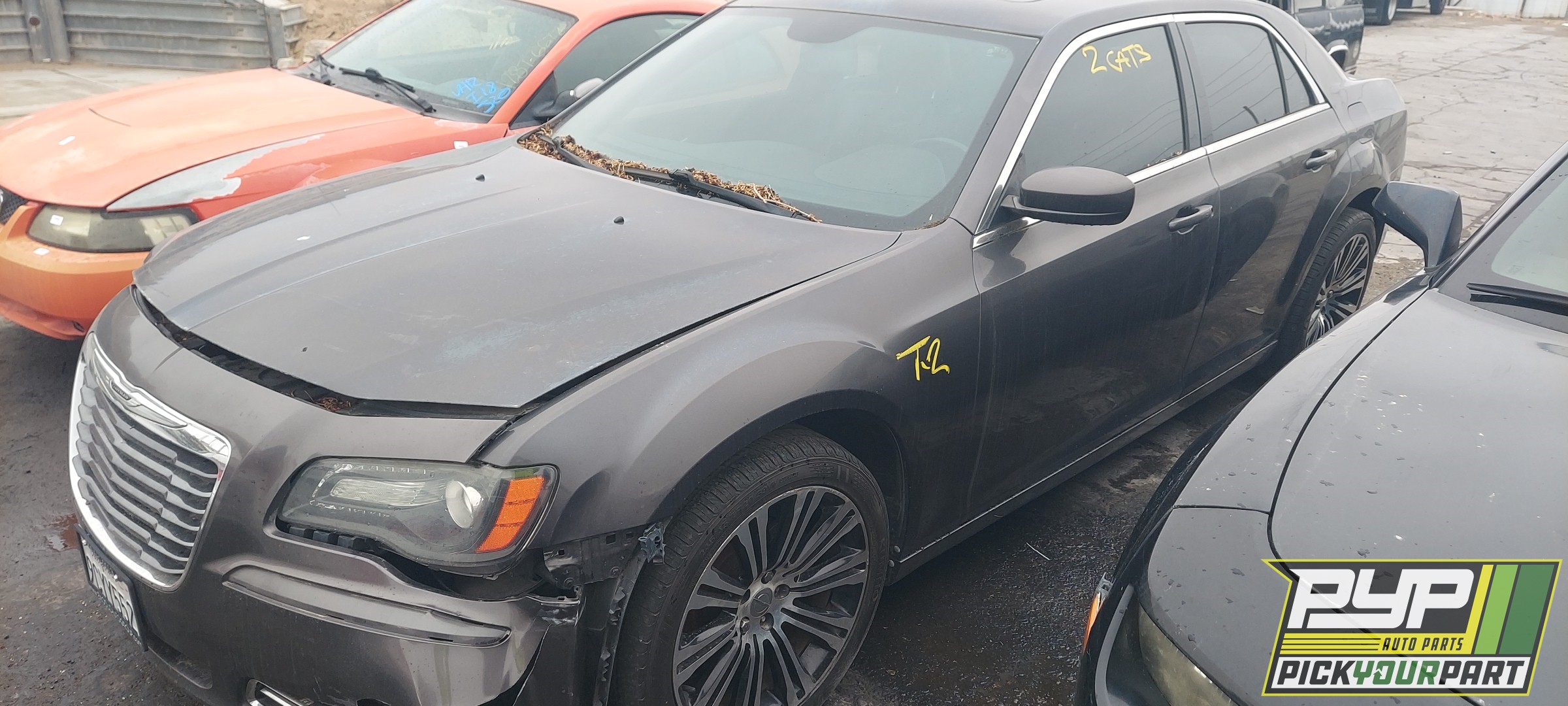 2013 CHRYSLER 300 partes disponibles