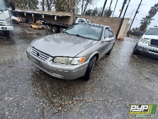 1999 TOYOTA CAMRY partes disponibles