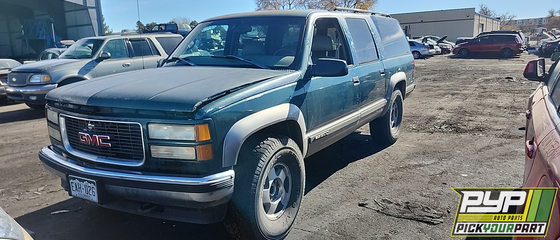 1999 GMC K1500 SUBURBAN available for parts
