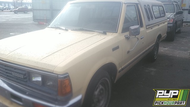 1984 NISSAN PICKUP partes disponibles