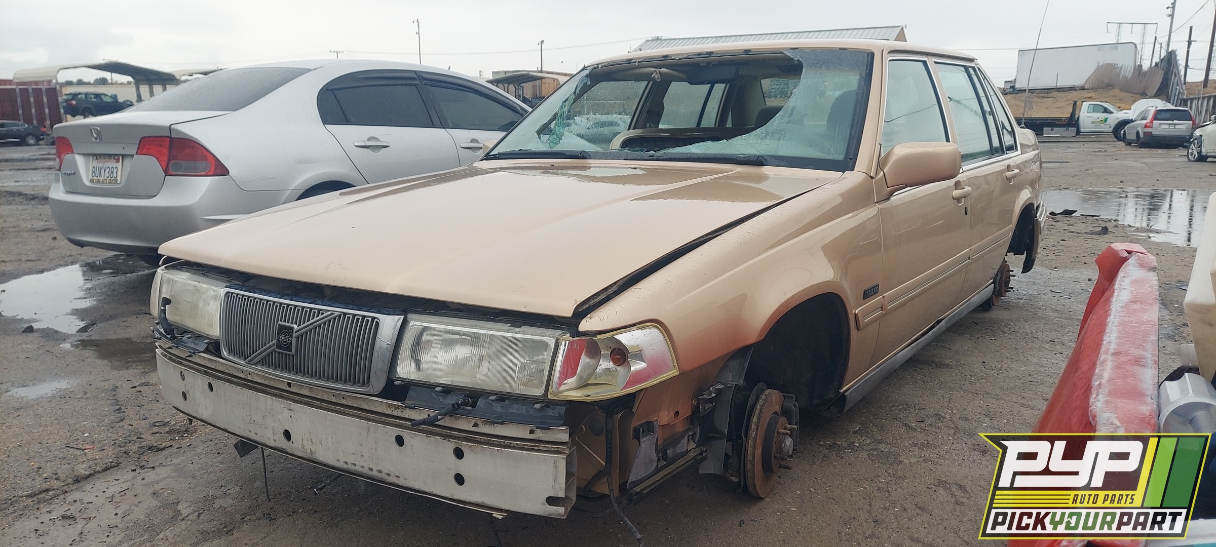 1996 VOLVO 960 available for parts