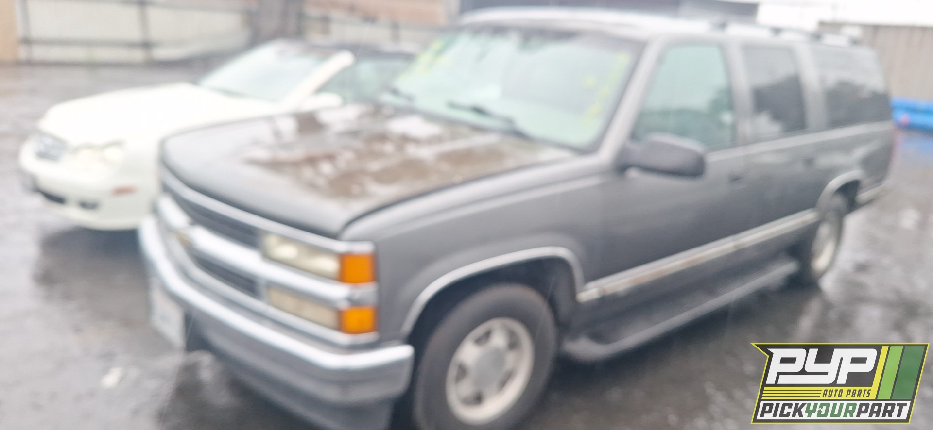 1999 CHEVROLET C1500 SUBURBAN partes disponibles
