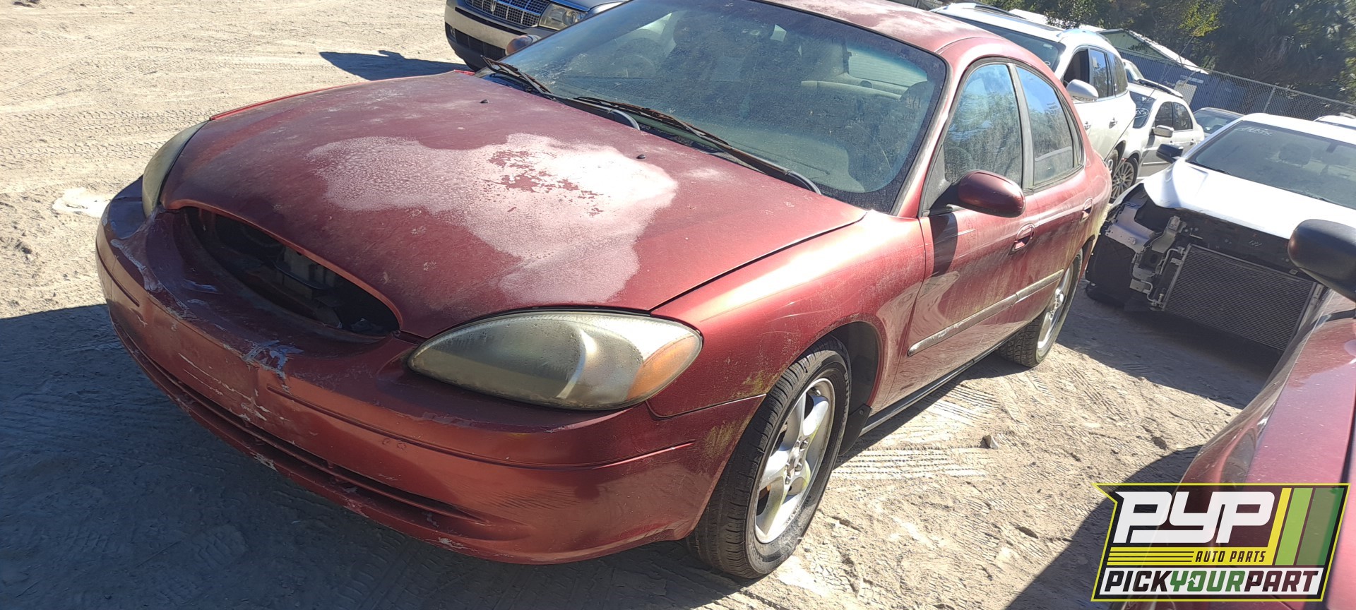 2000 FORD TAURUS available for parts