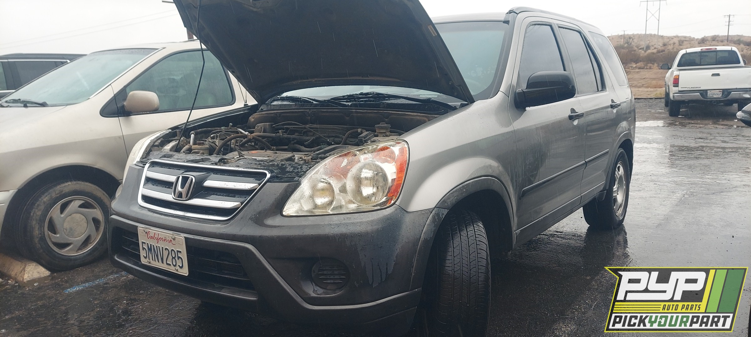 2005 HONDA CR-V available for parts