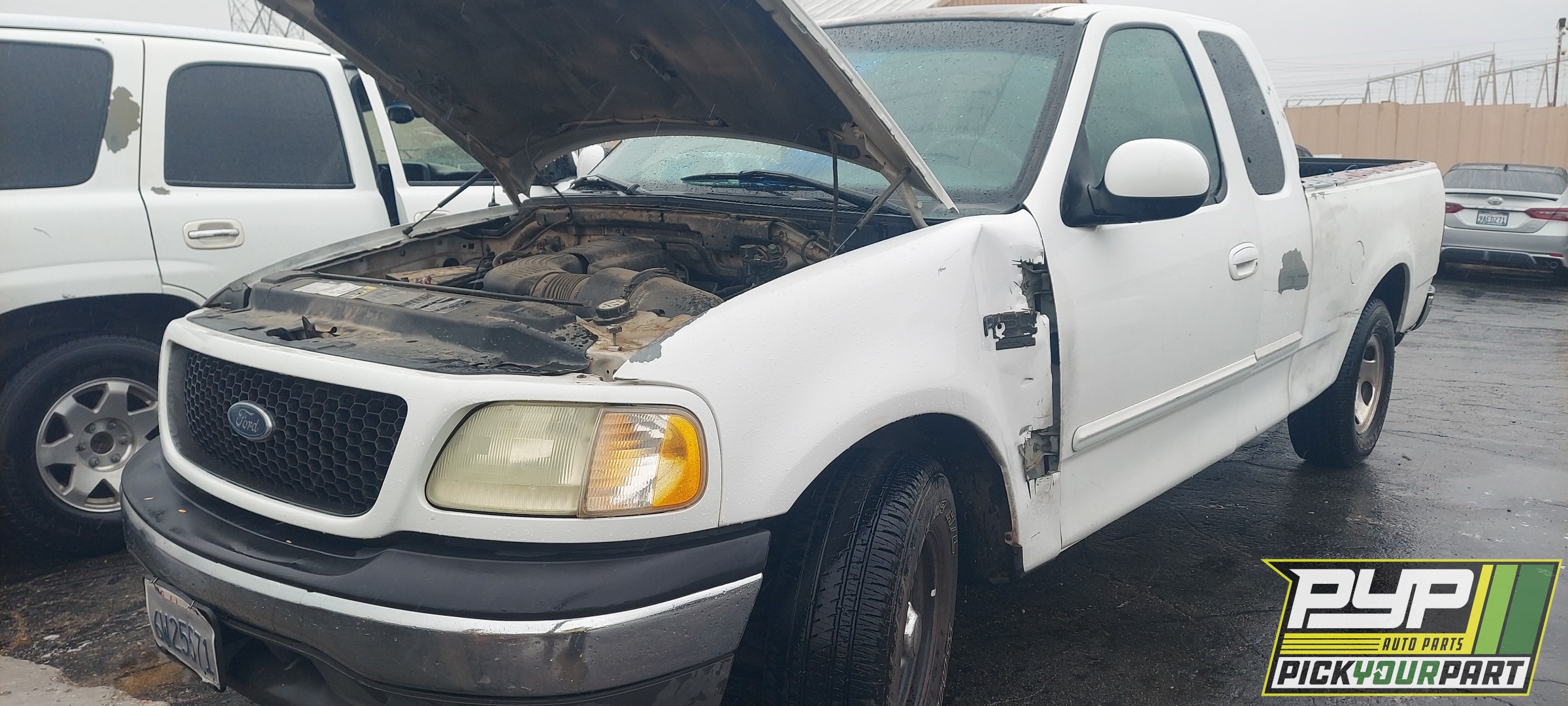 2002 FORD F-150 available for parts