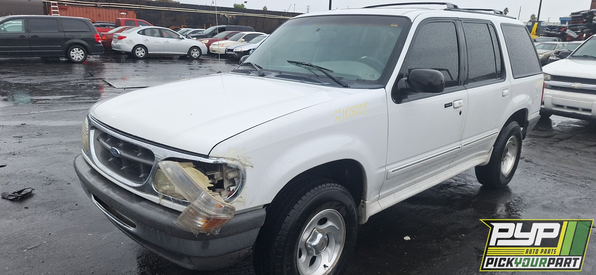 1998 FORD EXPLORER available for parts