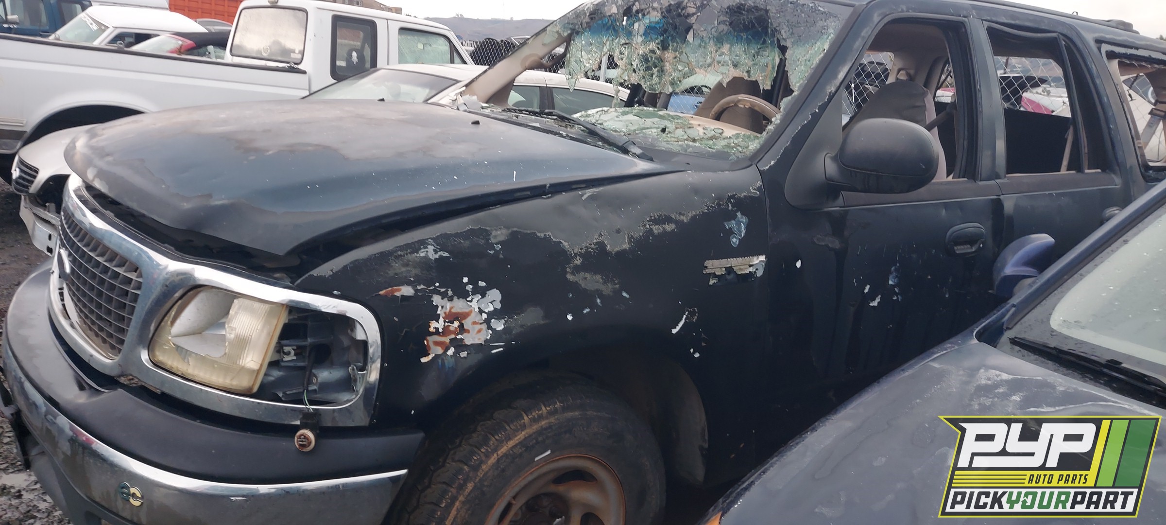 2000 FORD EXPEDITION available for parts