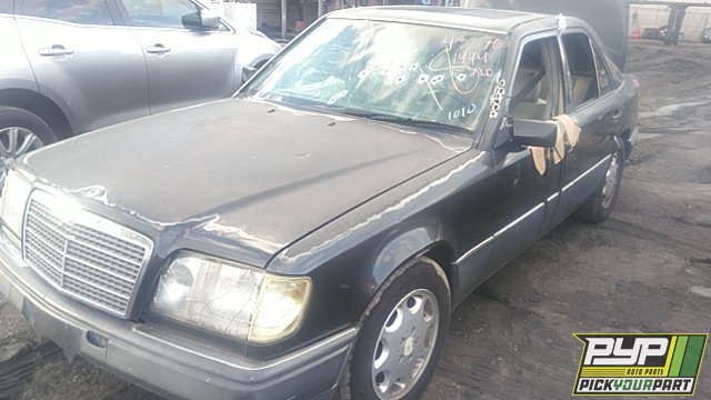 1994 MERCEDES-BENZ E320 partes disponibles
