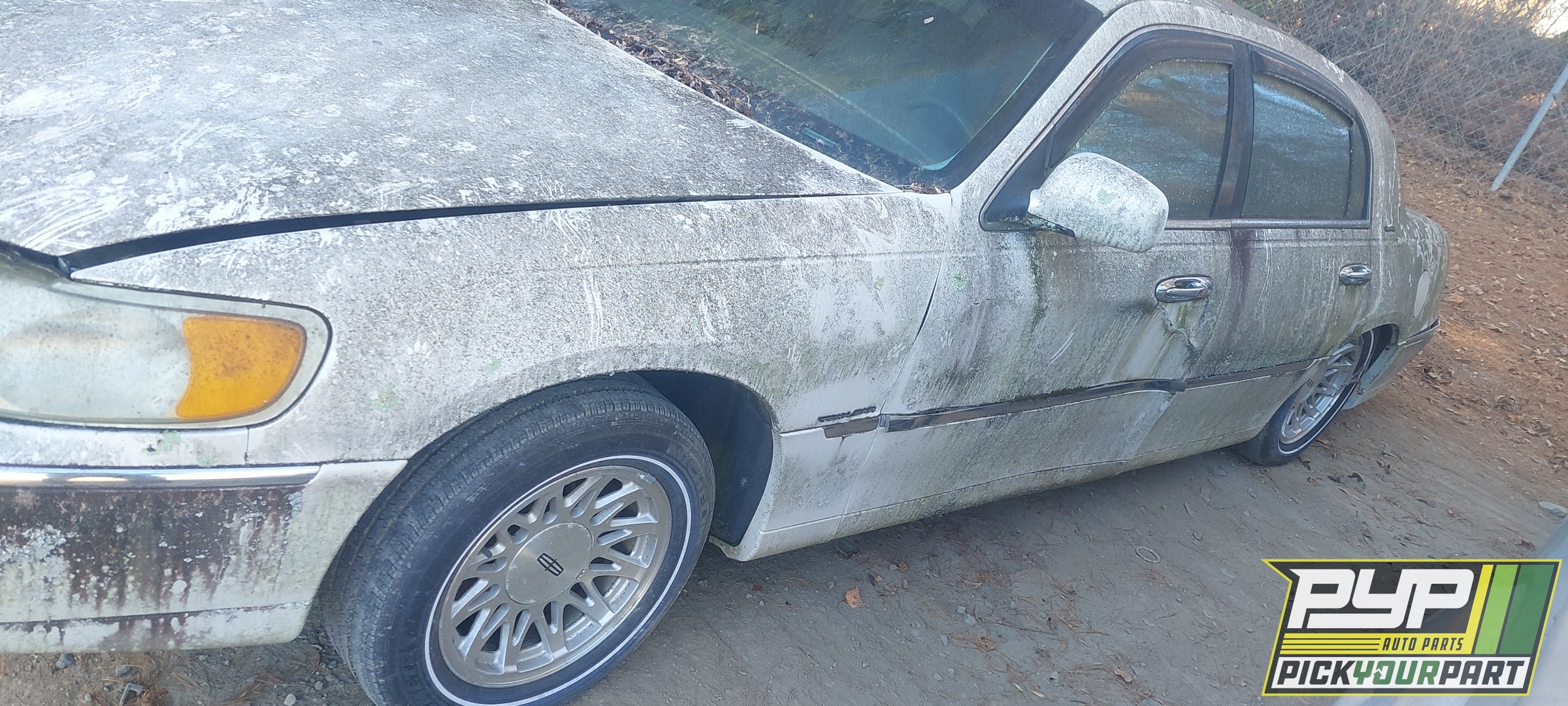 1999 LINCOLN TOWN CAR partes disponibles