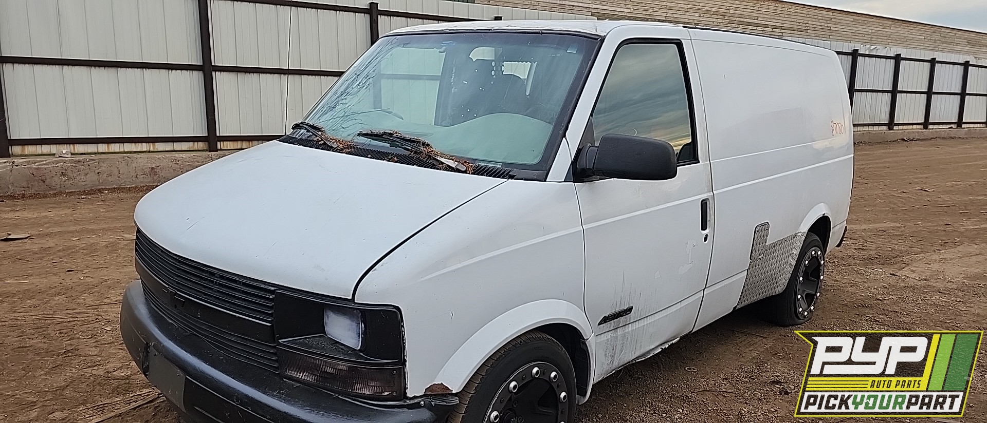 1996 CHEVROLET ASTRO available for parts