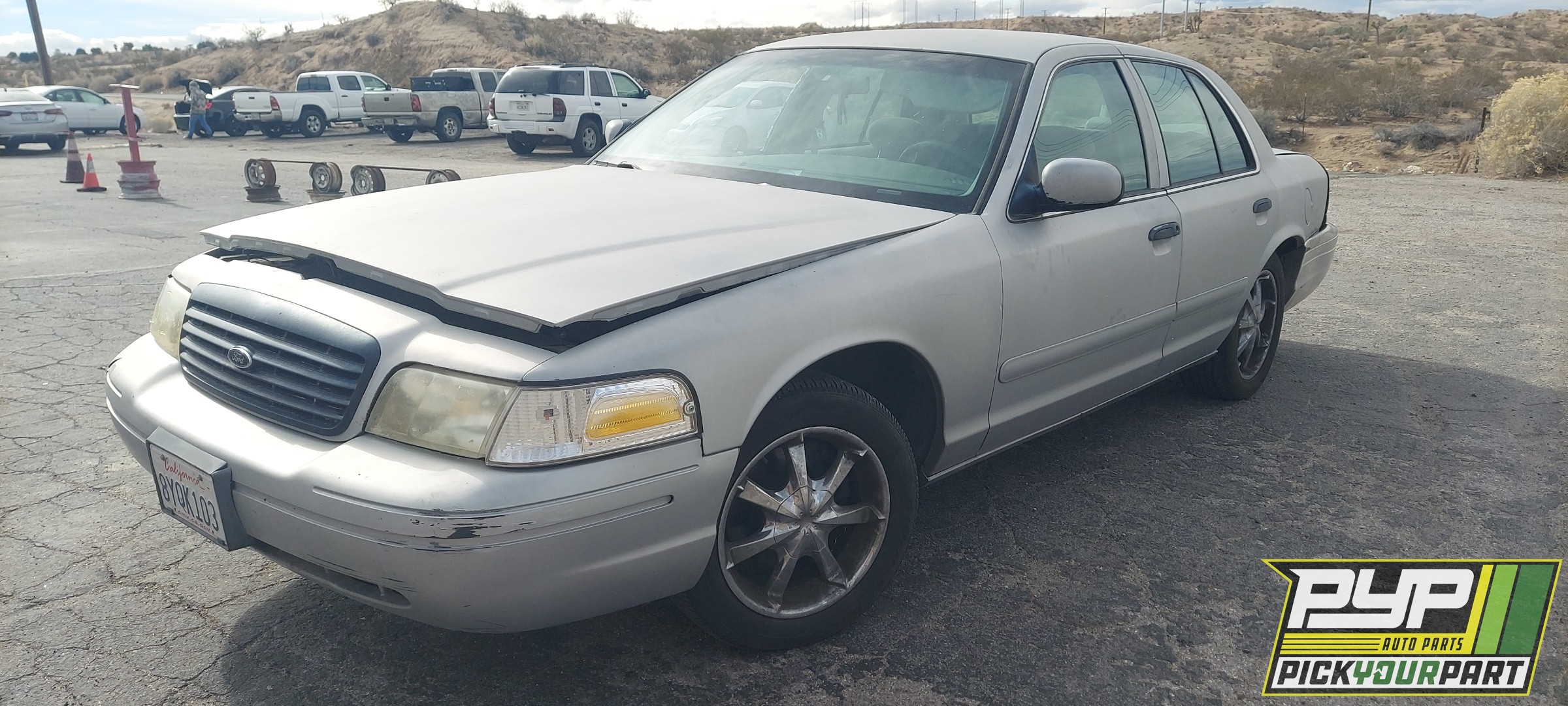 2000 FORD CROWN VICTORIA available for parts