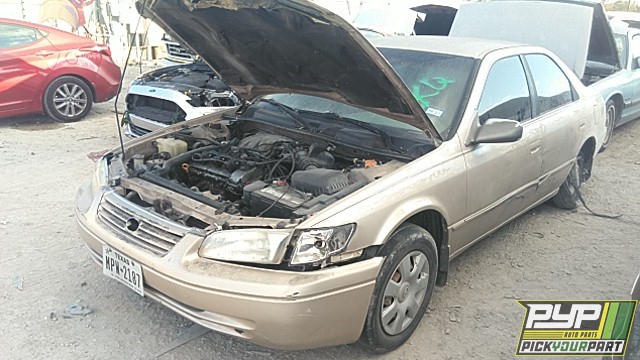 1998 TOYOTA CAMRY partes disponibles
