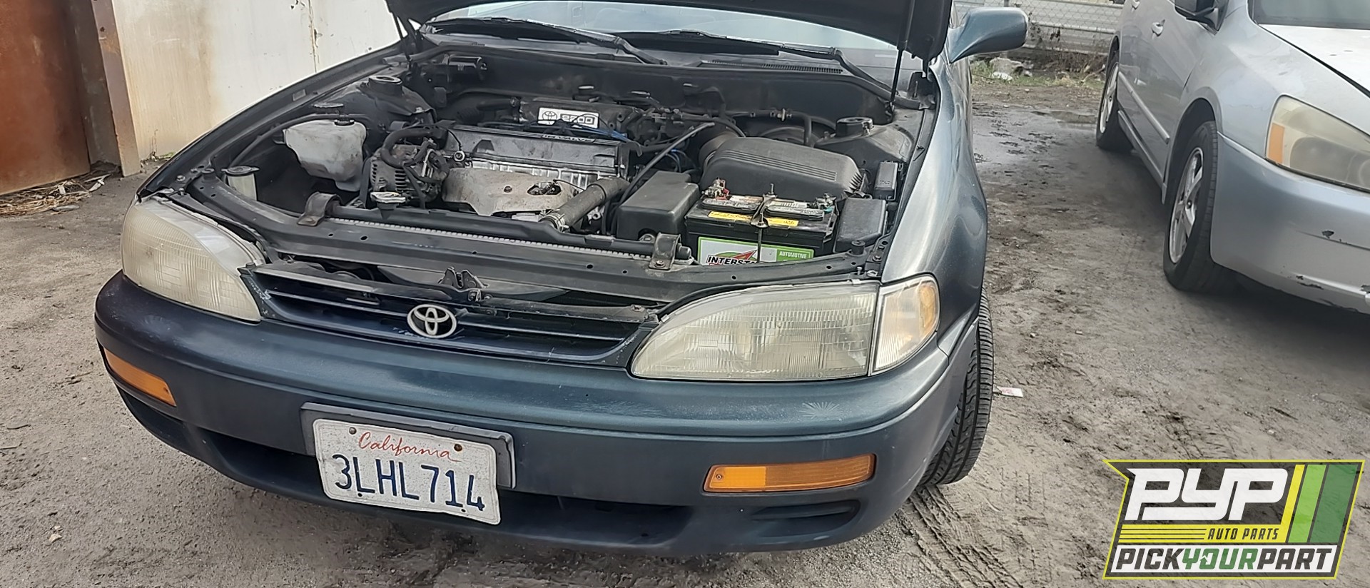 1995 TOYOTA CAMRY available for parts