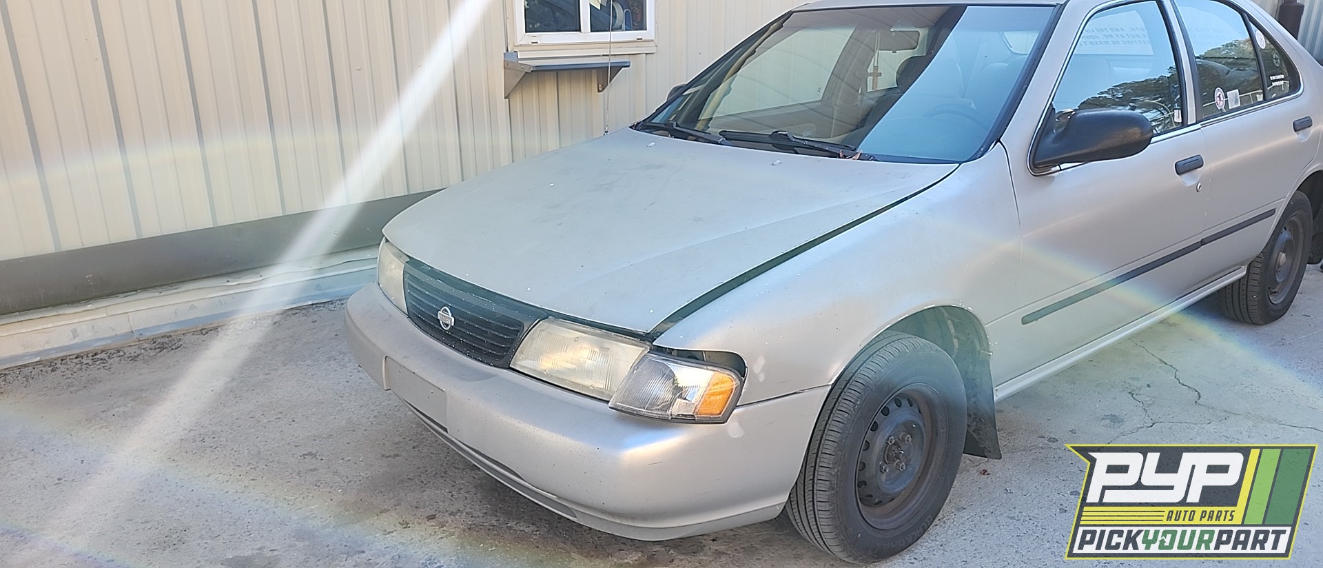 1995 NISSAN SENTRA available for parts
