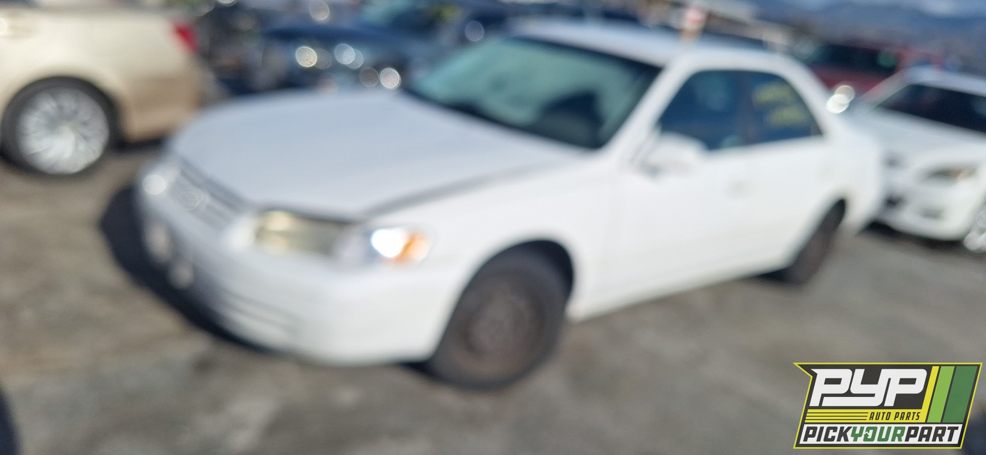 1999 TOYOTA CAMRY available for parts