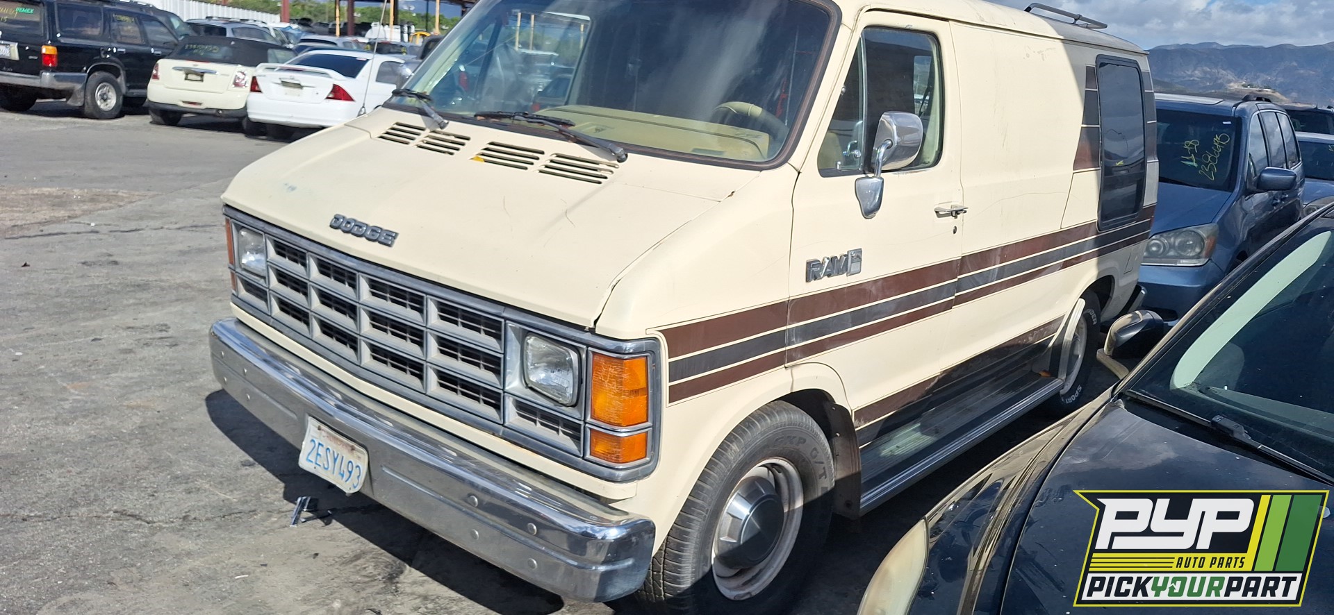 1987 DODGE B150 partes disponibles