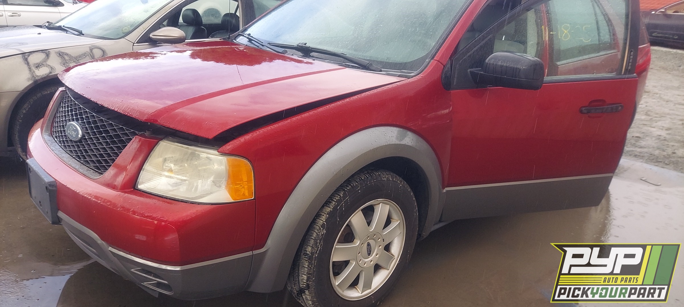 2005 FORD FREESTYLE available for parts