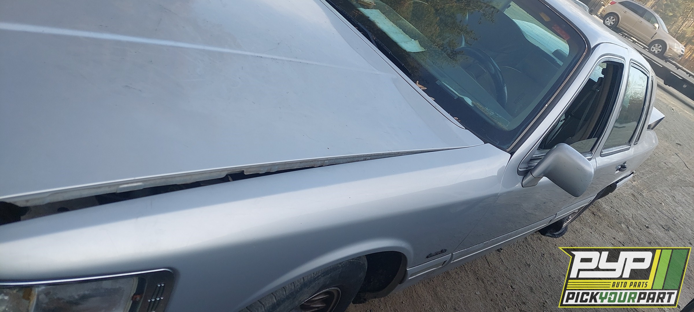 1997 LINCOLN TOWN CAR available for parts
