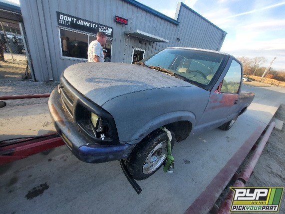 1994 CHEVROLET S10 available for parts