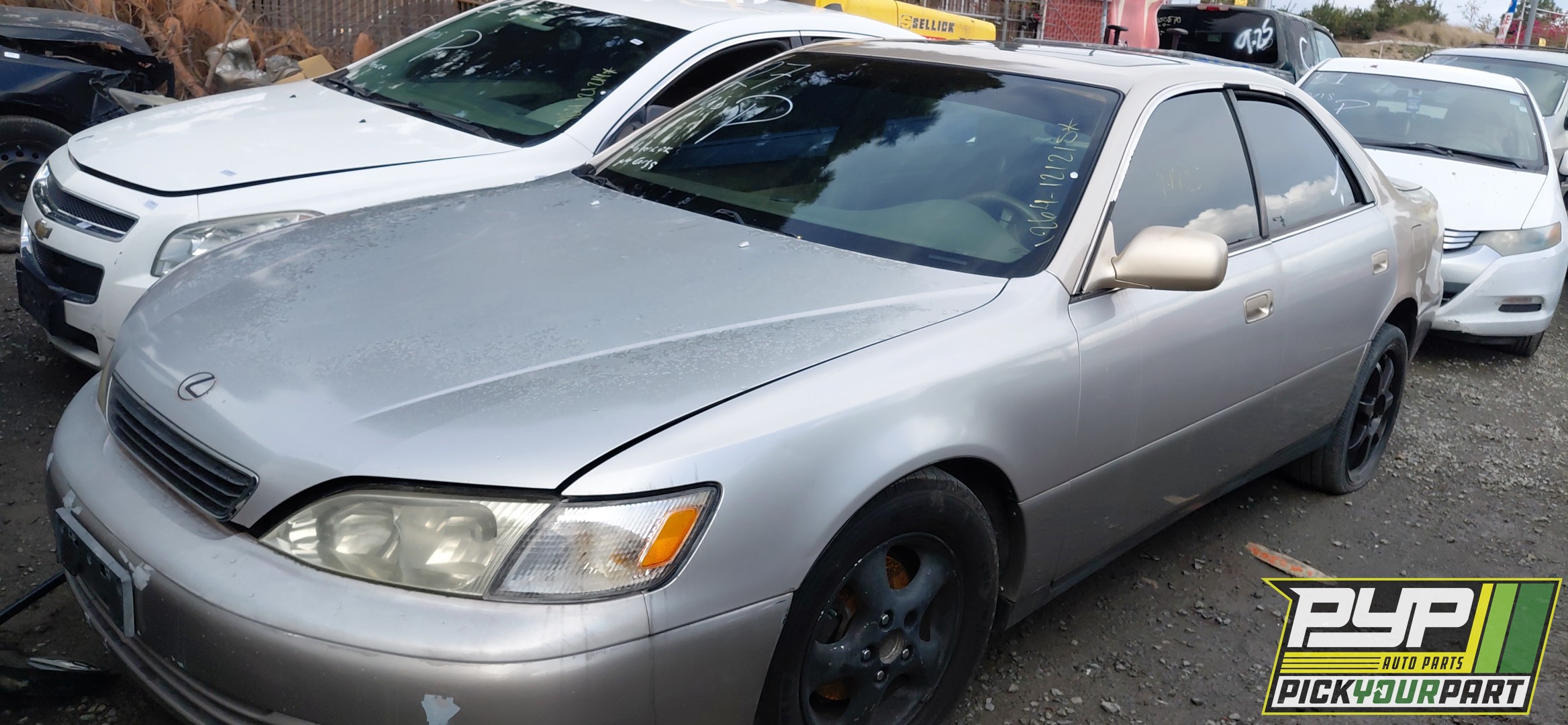 1997 LEXUS ES300 available for parts