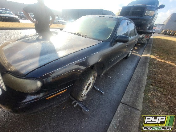 1999 CHEVROLET MALIBU available for parts