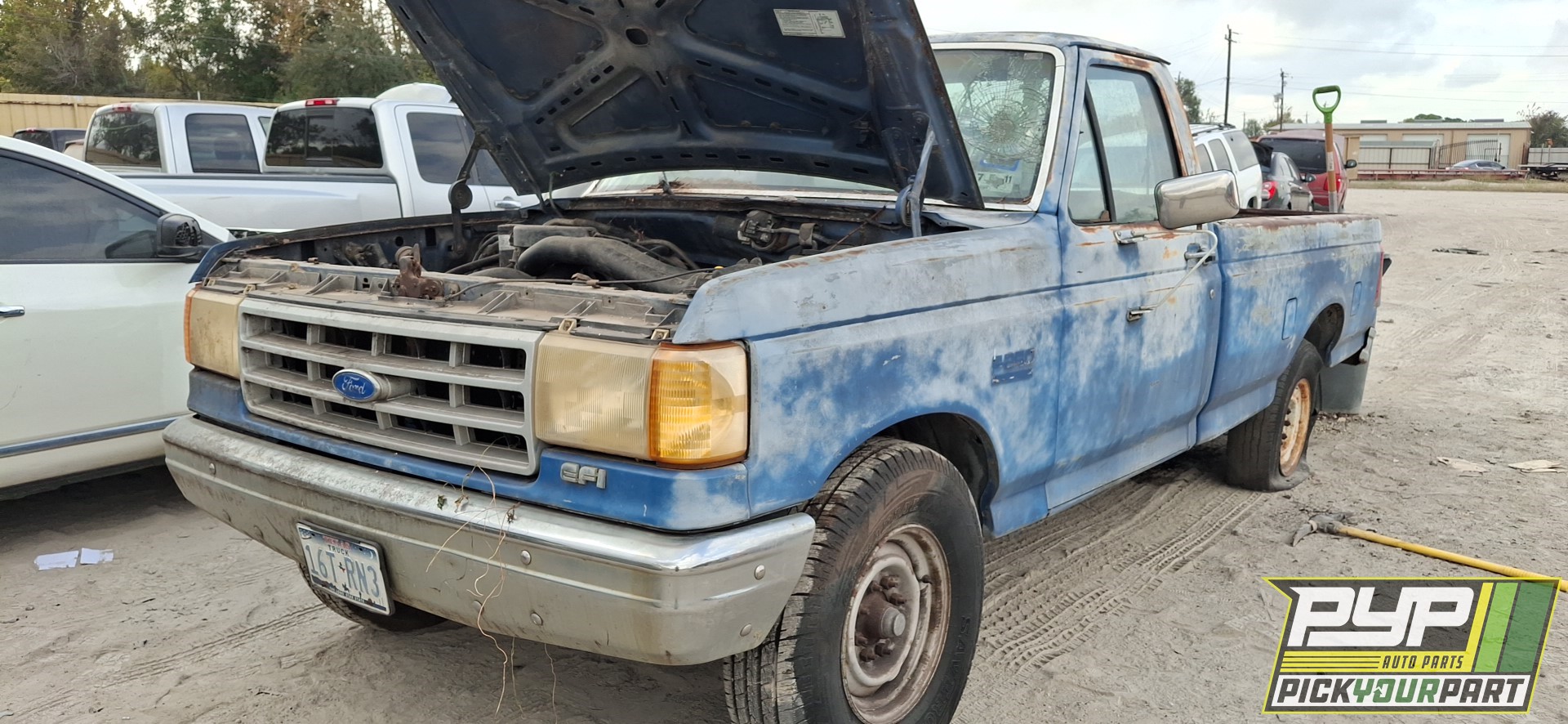 1990 FORD F-250 available for parts