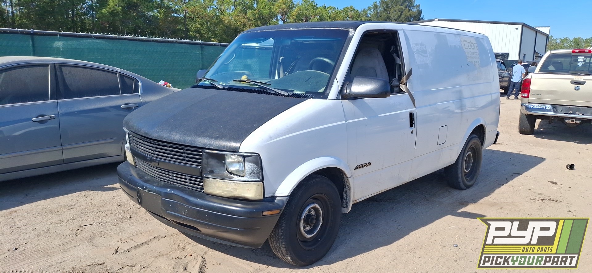 1996 CHEVROLET ASTRO available for parts