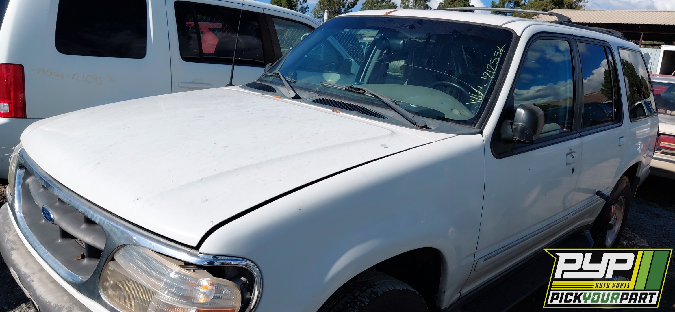 1998 FORD EXPLORER available for parts