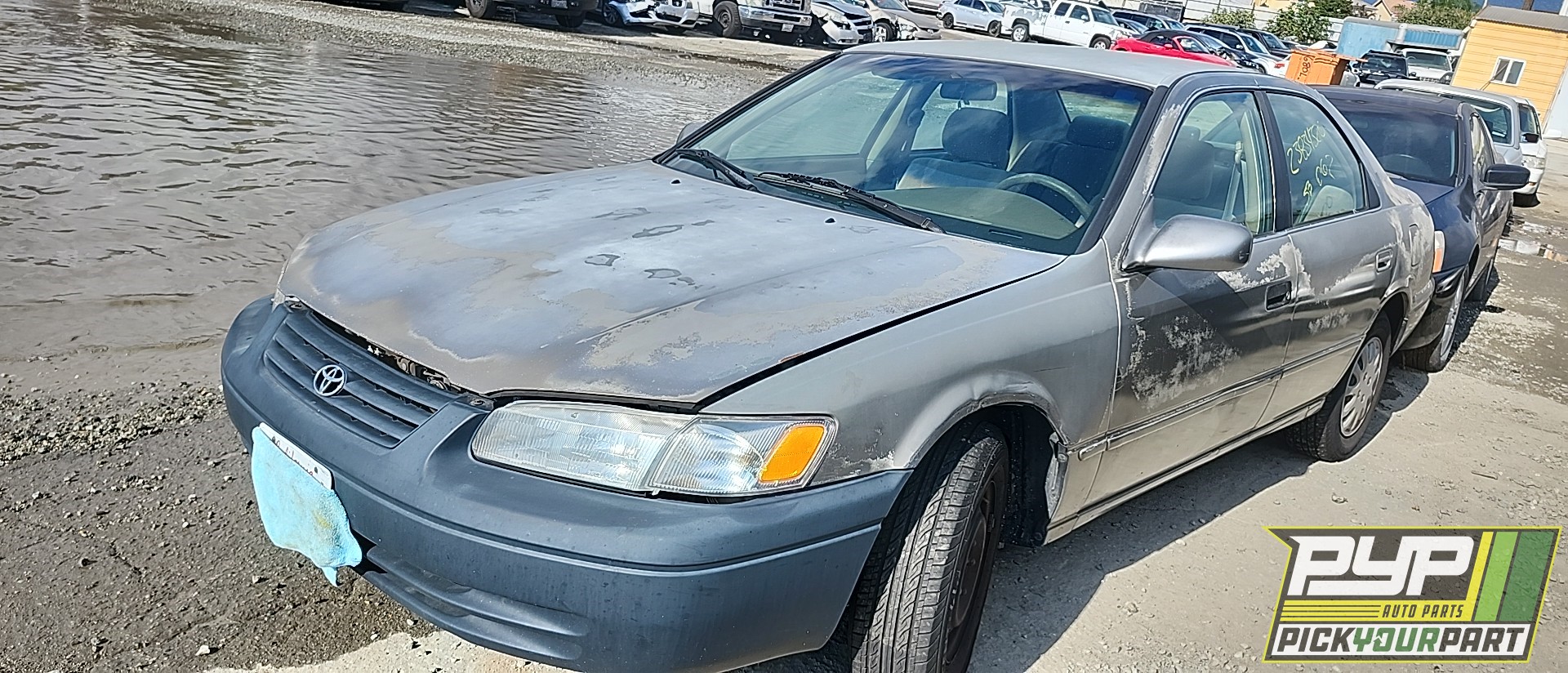1998 TOYOTA CAMRY partes disponibles