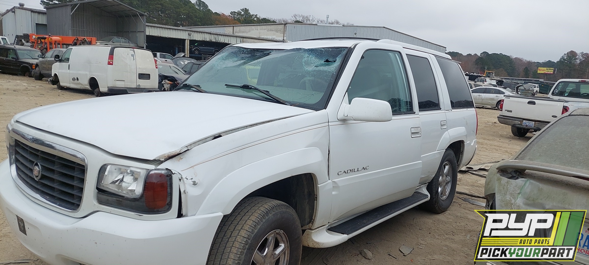 1999 CADILLAC ESCALADE available for parts