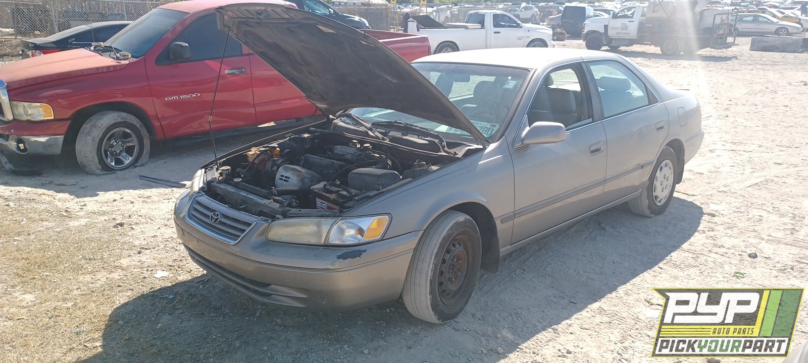 1998 TOYOTA CAMRY partes disponibles