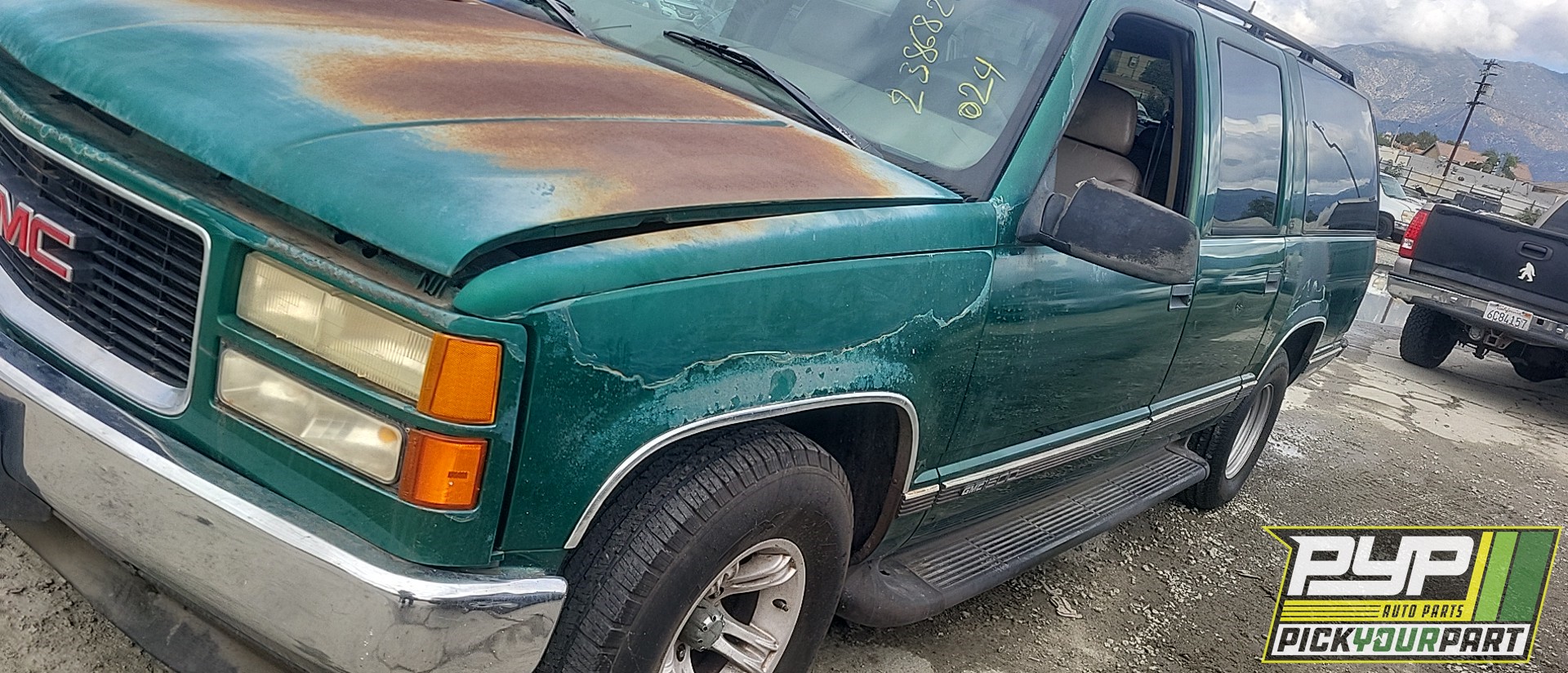 1999 GMC C1500 SUBURBAN partes disponibles