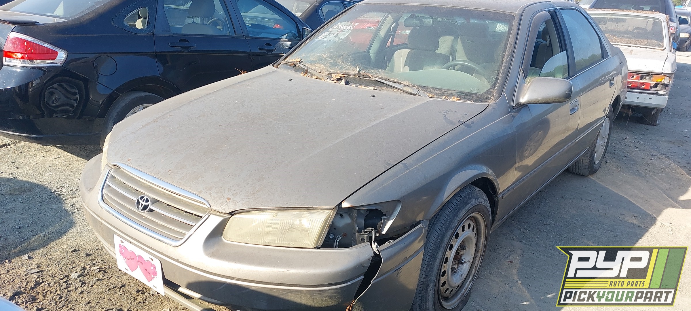 1999 TOYOTA CAMRY available for parts