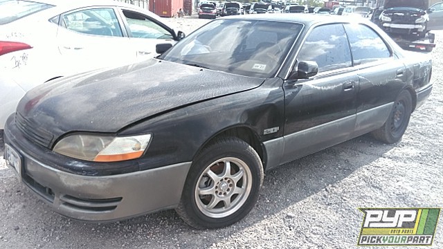 1996 LEXUS ES300 partes disponibles