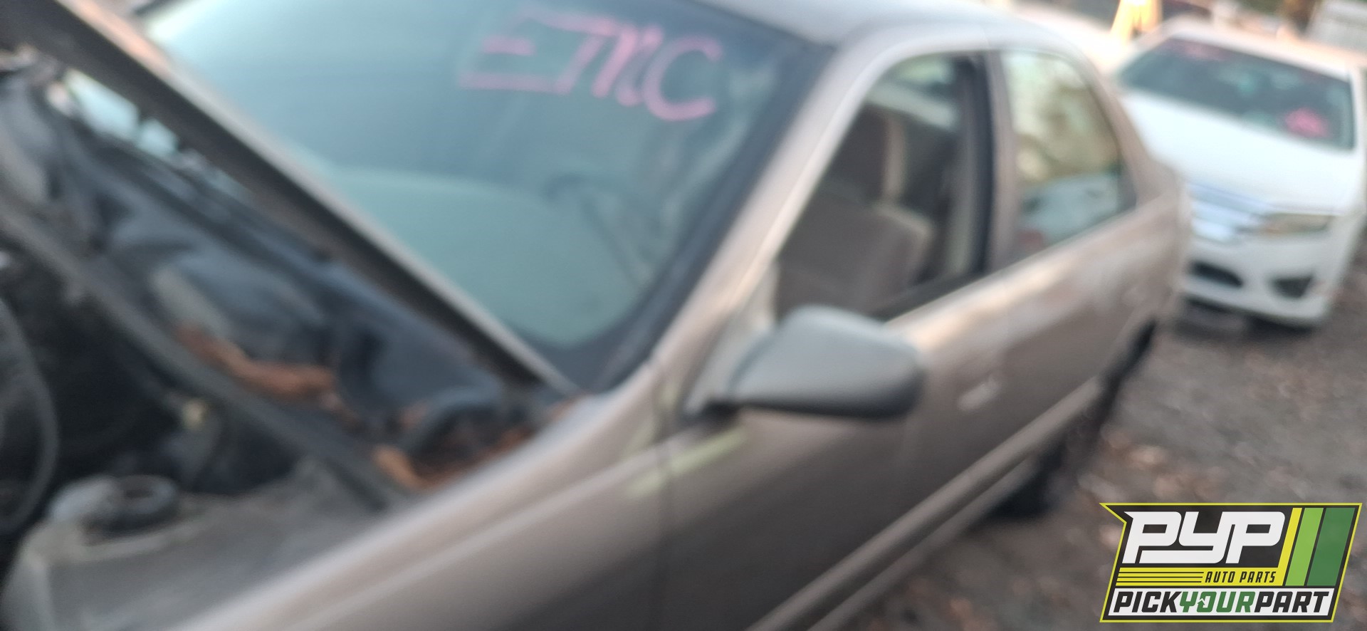 1999 TOYOTA CAMRY available for parts