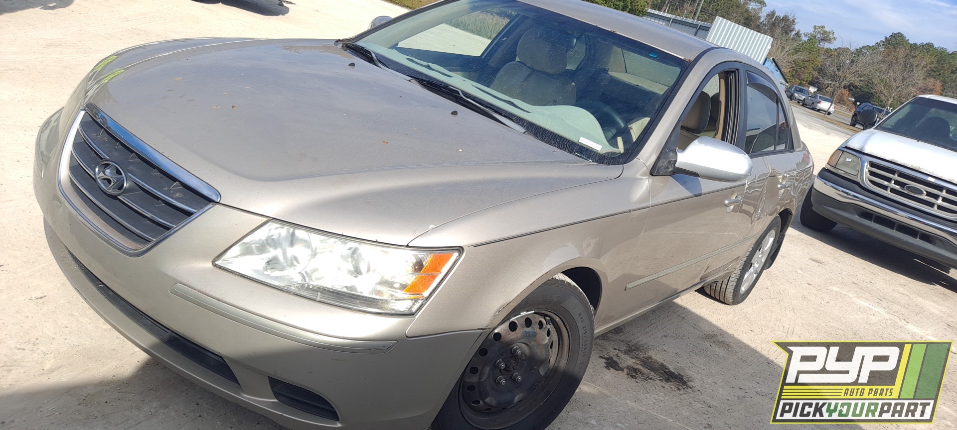 2010 HYUNDAI SONATA available for parts