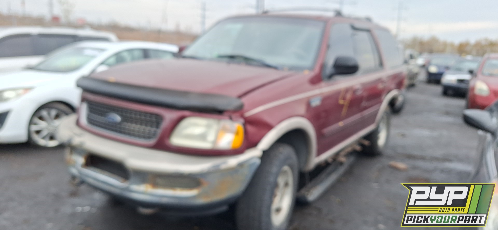 1998 FORD EXPEDITION available for parts